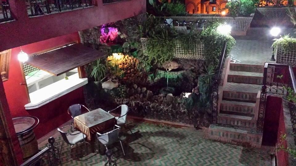 Hotel Jardin Public Фес Екстериор снимка