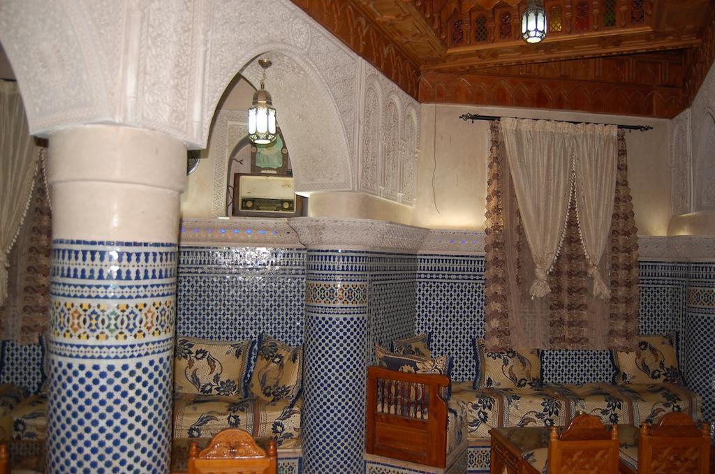 Hotel Jardin Public Фес Екстериор снимка
