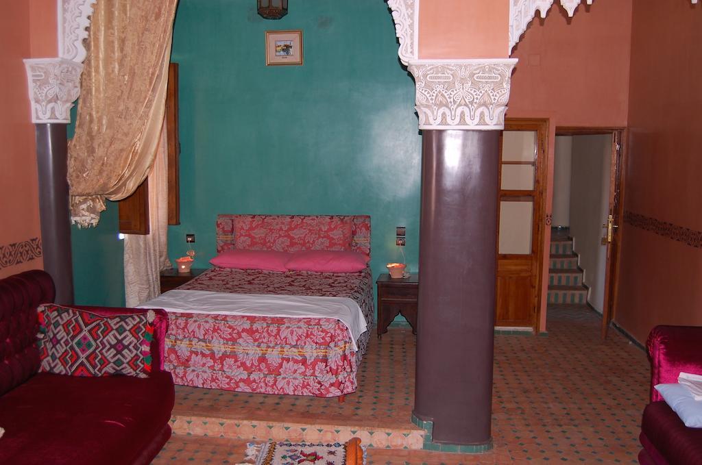 Hotel Jardin Public Фес Стая снимка
