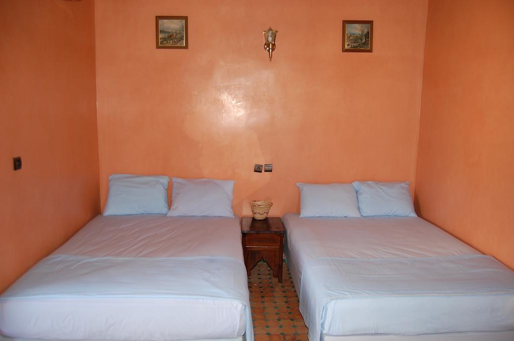 Hotel Jardin Public Фес Стая снимка