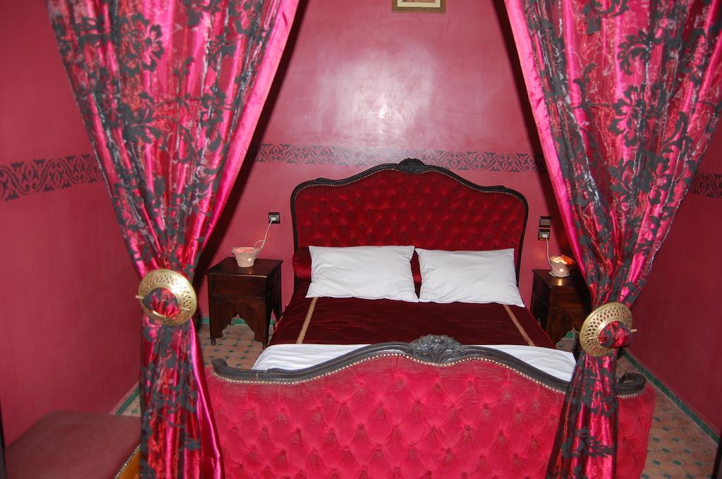 Hotel Jardin Public Фес Стая снимка